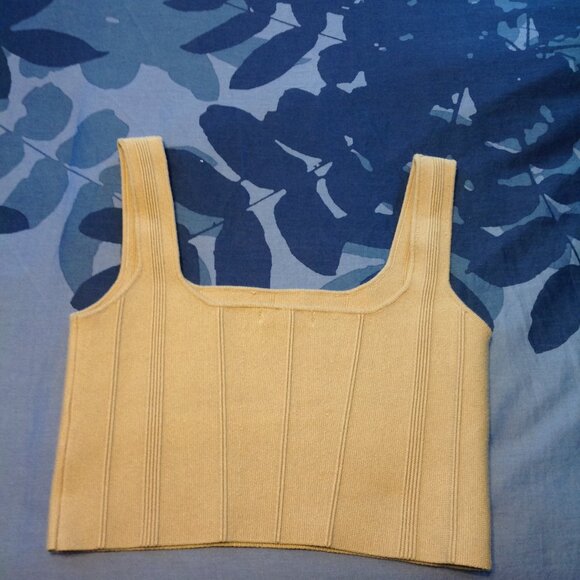 all : row The Millie Crop Tank Top Sweater Beige Tan M - Picture 8 of 10
